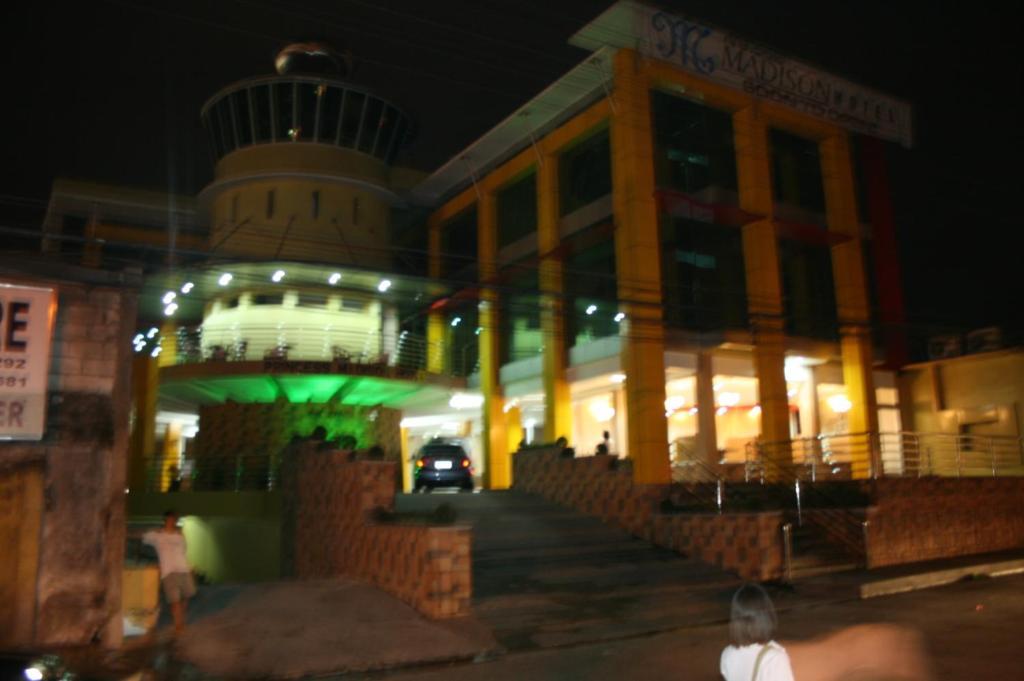 Princess Madison Hotel Angeles Exterior photo
